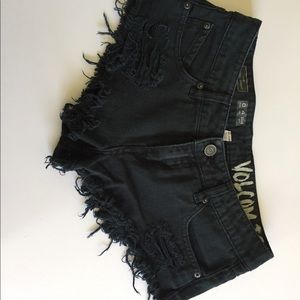 Selling YAE MICRO SHORT size 0 waist 2.4